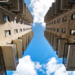 White Immobilien Erfahrungen: So starten Einsteiger erfolgreich mit Offmarket-Wohnungen